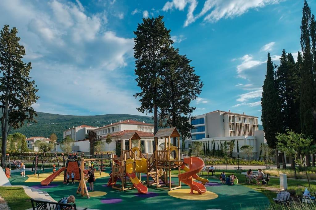 Acacia Hill Apartments Herceg Novi Exterior photo